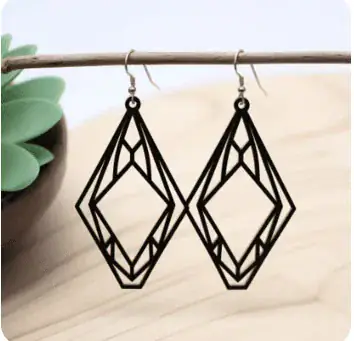 Aretes geométricos cortados a láser